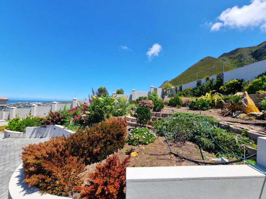 4 Bedroom Property for Sale in Onrus Western Cape